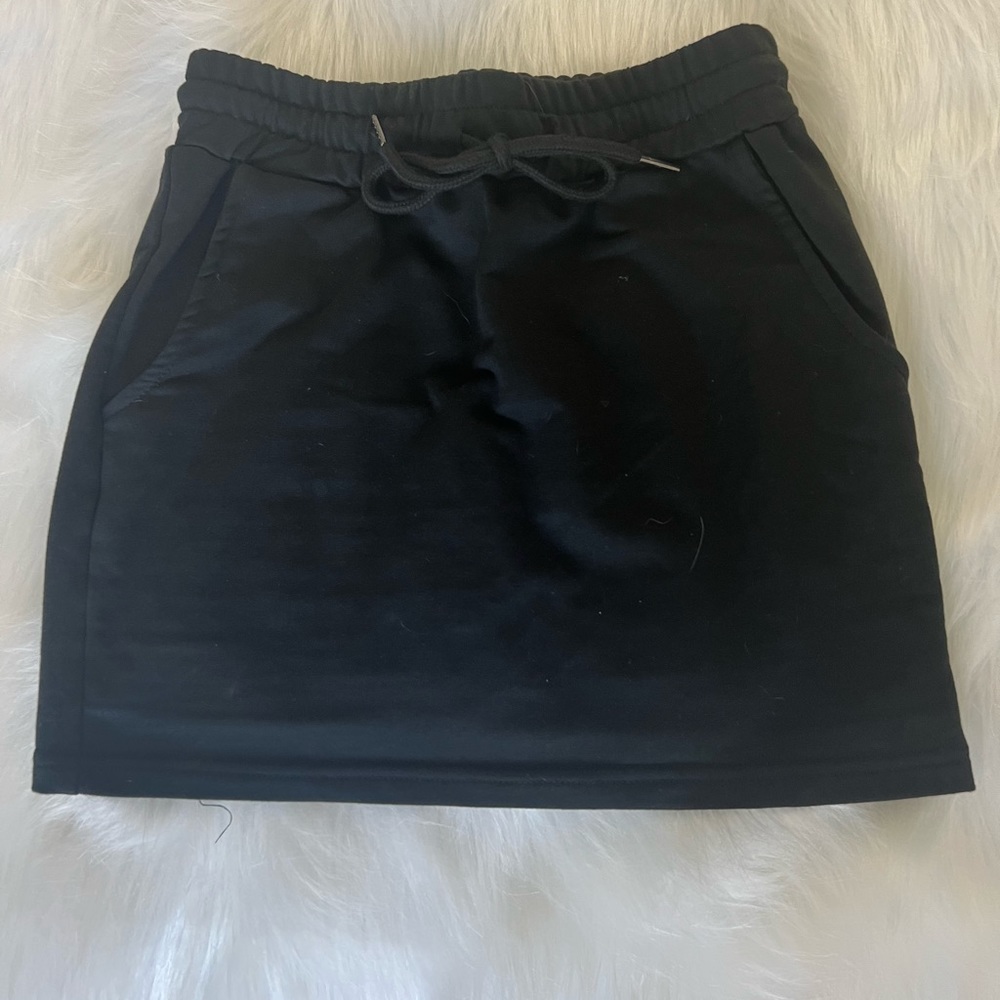 Shein XXS black skirt